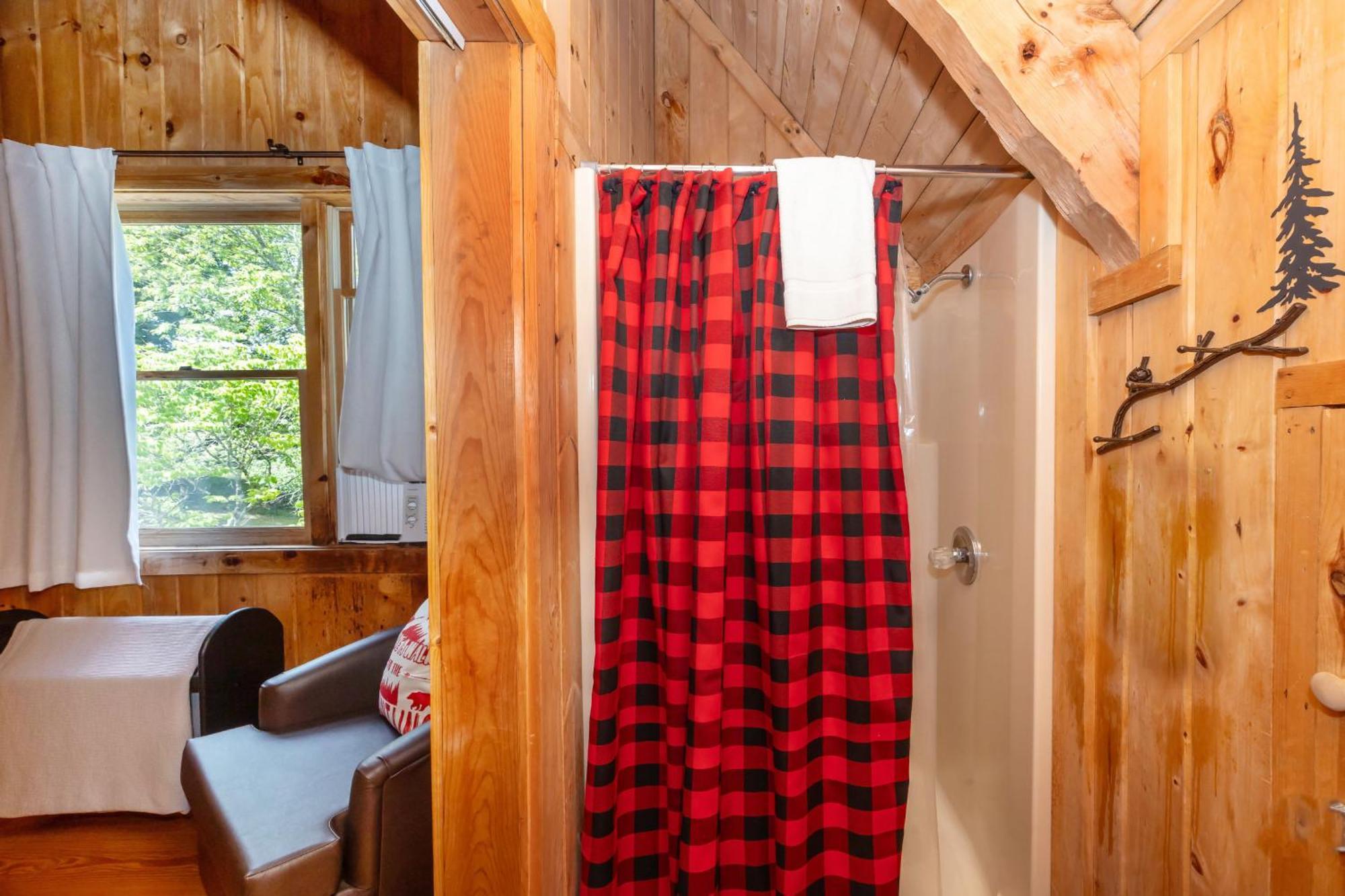 Yoli Bear Hideaway Villa เซอเวียร์วีล ภายนอก รูปภาพ
